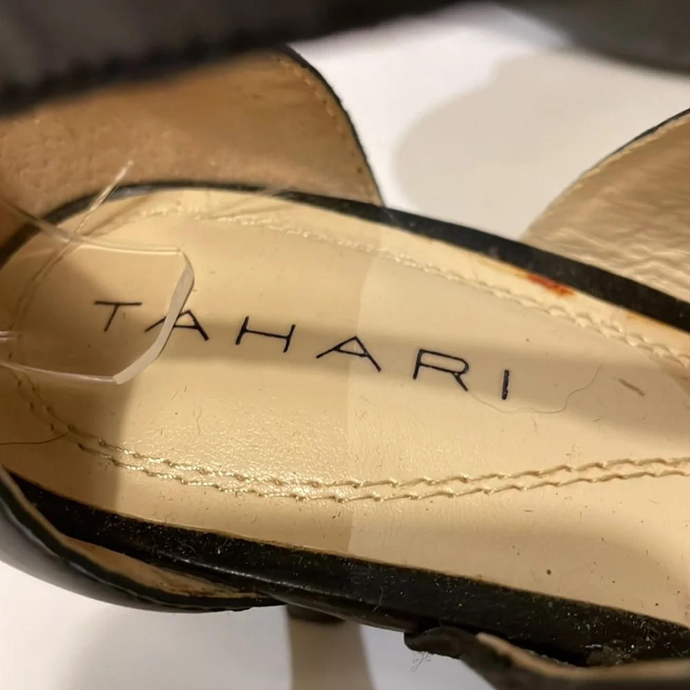 Tahari Dainty black leather cut out heels size 6